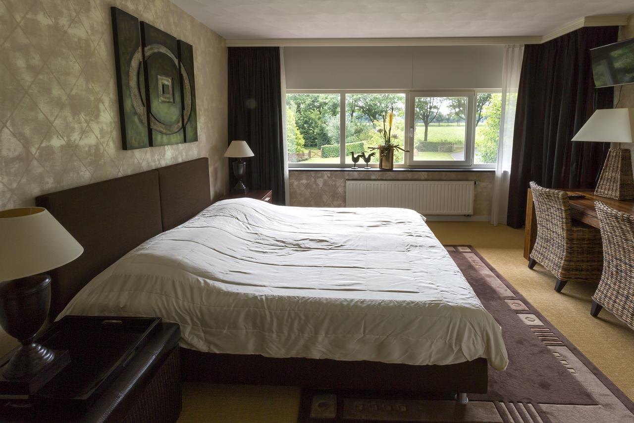 Villa Het Bascour Holthees Bagian luar foto
