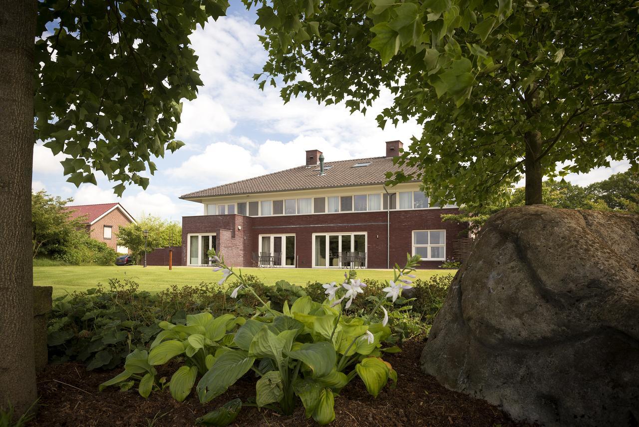 Villa Het Bascour Holthees Bagian luar foto